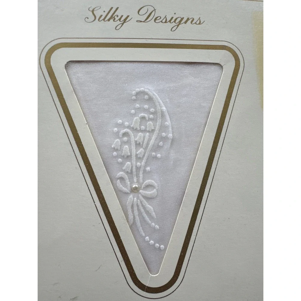 VINTAGE Hanes Silk Reflections Silky Designs Hose White Floral Pearl size EF